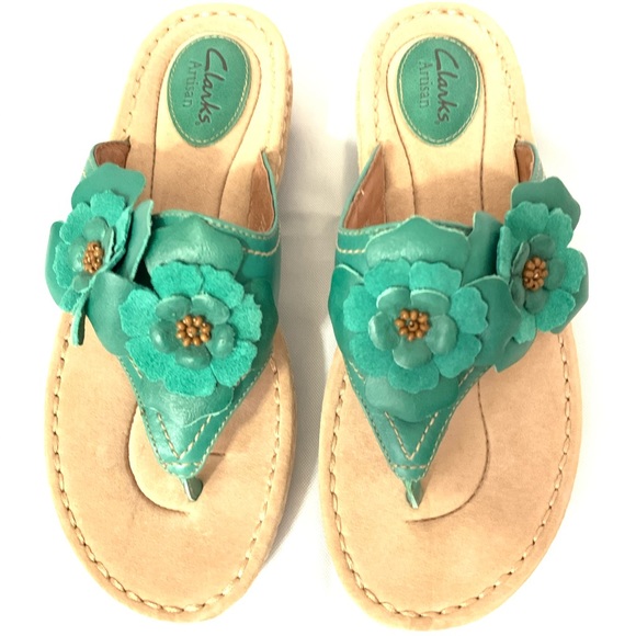 clarks flip flops flower